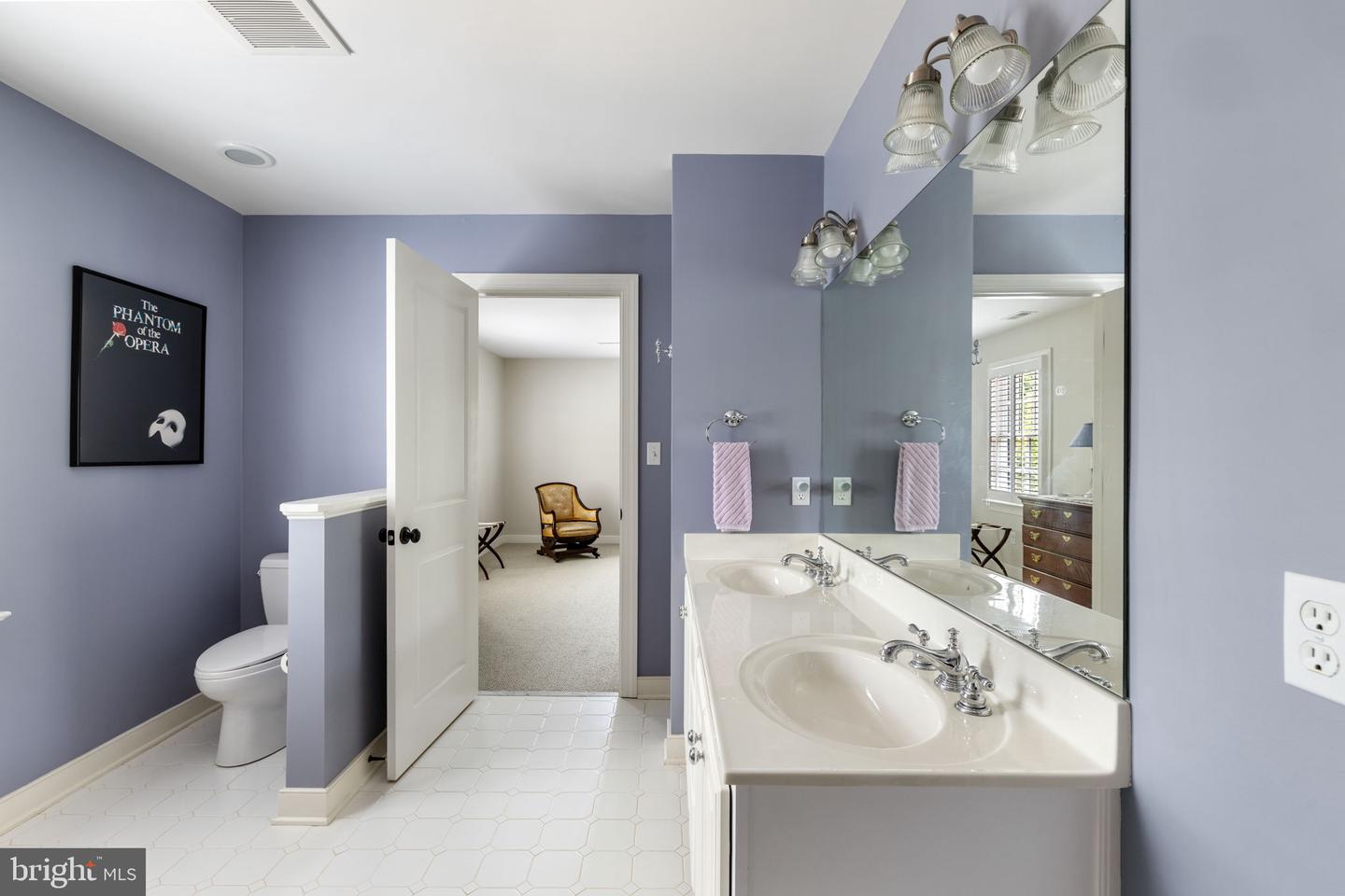 2819 LIVE OAK LN, MIDLOTHIAN, Virginia 23113, 4 Bedrooms Bedrooms, 8 Rooms Rooms,3 BathroomsBathrooms,Residential,For sale,2819 LIVE OAK LN,VACF2001214 MLS # VACF2001214