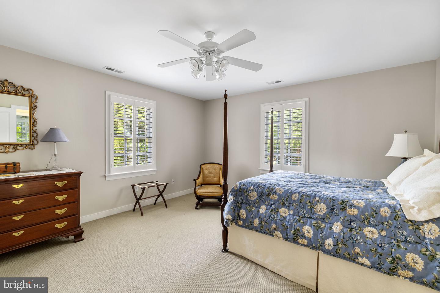 2819 LIVE OAK LN, MIDLOTHIAN, Virginia 23113, 4 Bedrooms Bedrooms, 8 Rooms Rooms,3 BathroomsBathrooms,Residential,For sale,2819 LIVE OAK LN,VACF2001214 MLS # VACF2001214