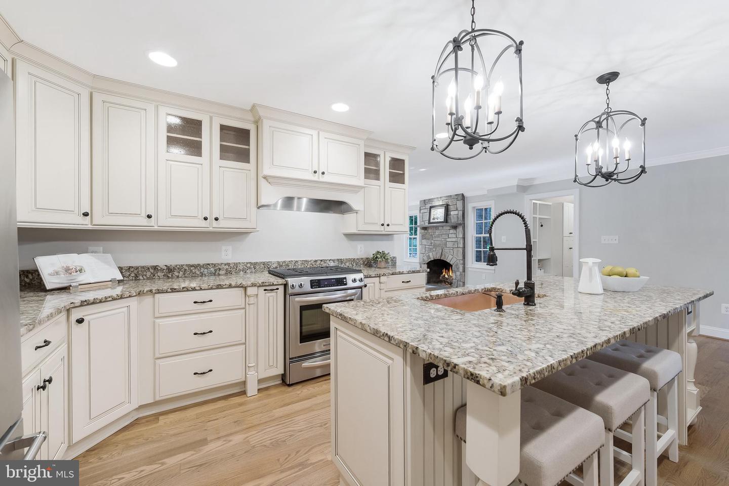 1246 DALEVIEW DR, MCLEAN, Virginia 22102, 6 Bedrooms Bedrooms, ,5 BathroomsBathrooms,Residential,For sale,1246 DALEVIEW DR,VAFX2252828 MLS # VAFX2252828