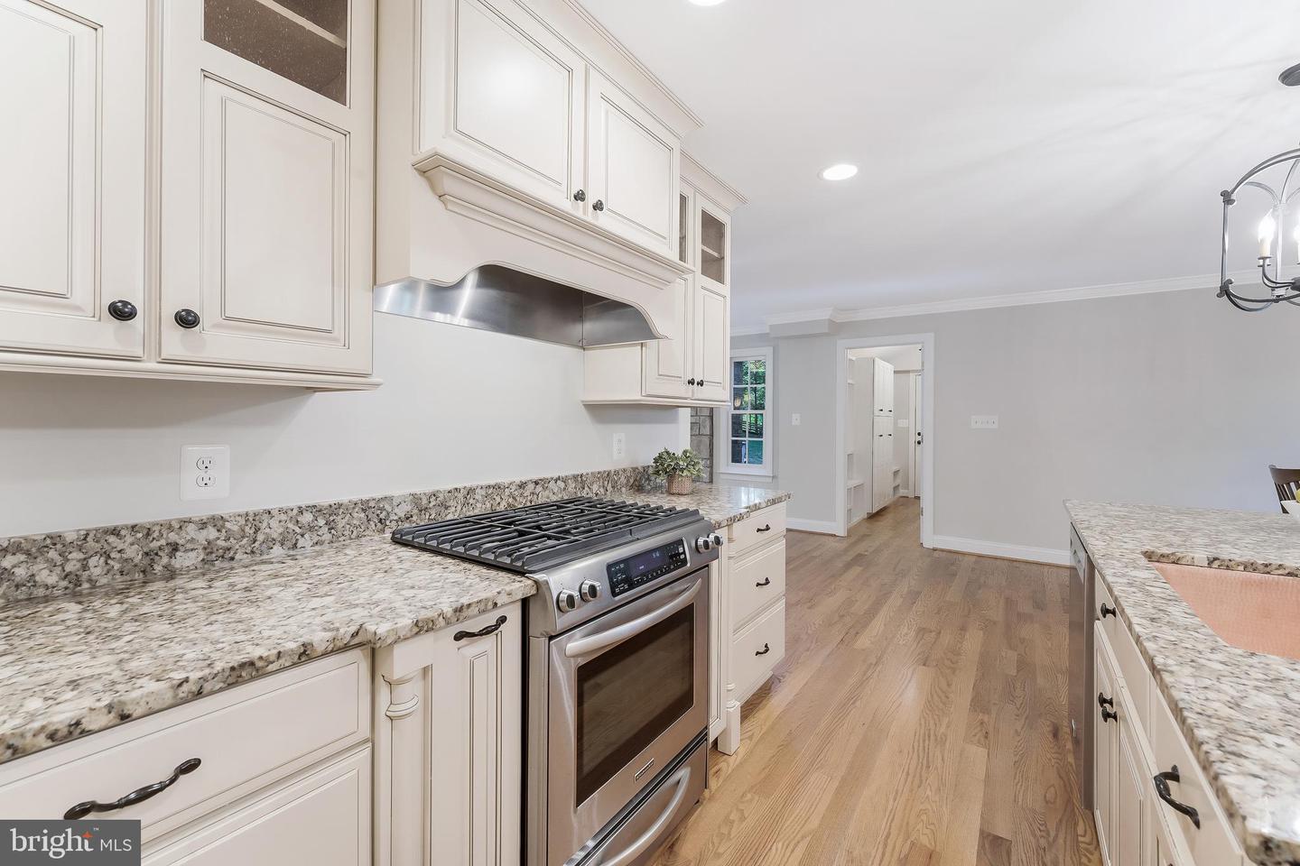 1246 DALEVIEW DR, MCLEAN, Virginia 22102, 6 Bedrooms Bedrooms, ,5 BathroomsBathrooms,Residential,For sale,1246 DALEVIEW DR,VAFX2252828 MLS # VAFX2252828