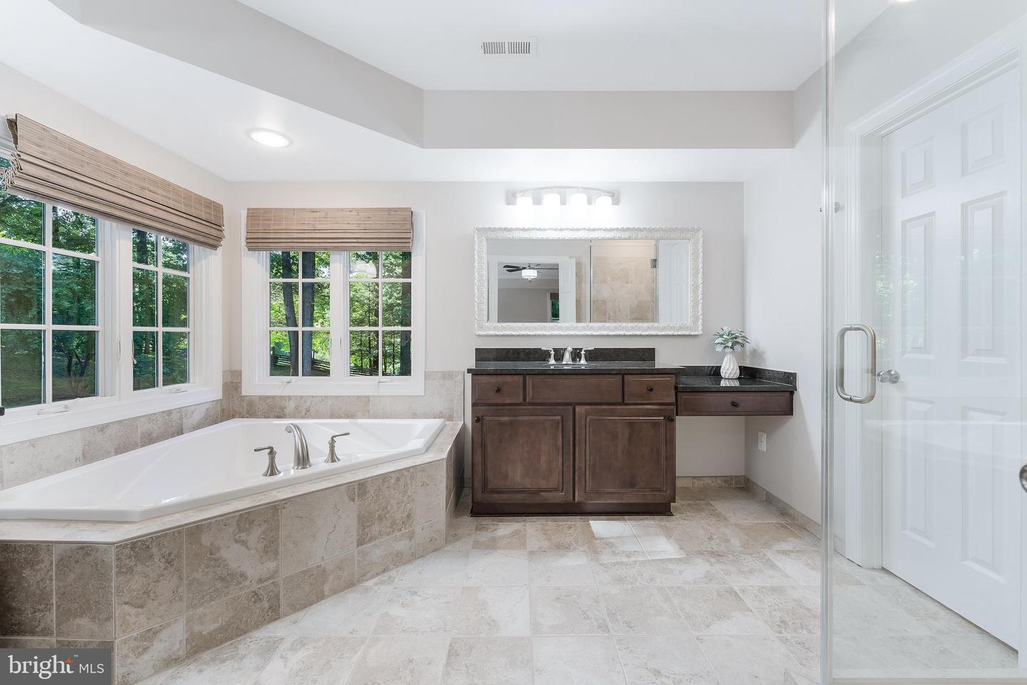 1246 DALEVIEW DR, MCLEAN, Virginia 22102, 6 Bedrooms Bedrooms, ,5 BathroomsBathrooms,Residential,For sale,1246 DALEVIEW DR,VAFX2252828 MLS # VAFX2252828