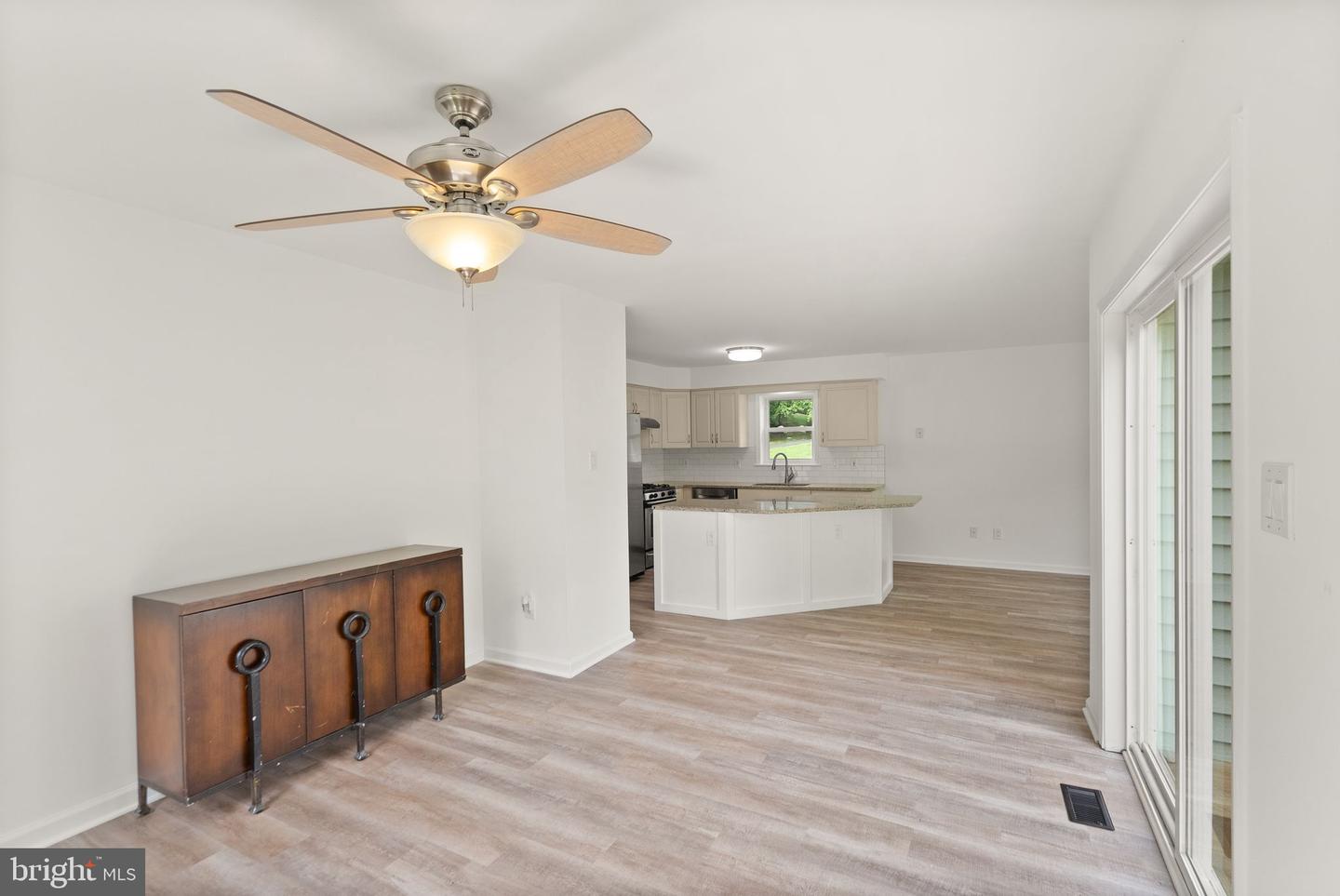 37400 WHITACRE LN, PURCELLVILLE, Virginia 20132, 3 Bedrooms Bedrooms, ,2 BathroomsBathrooms,Residential,For sale,37400 WHITACRE LN,VALO2100998 MLS # VALO2100998