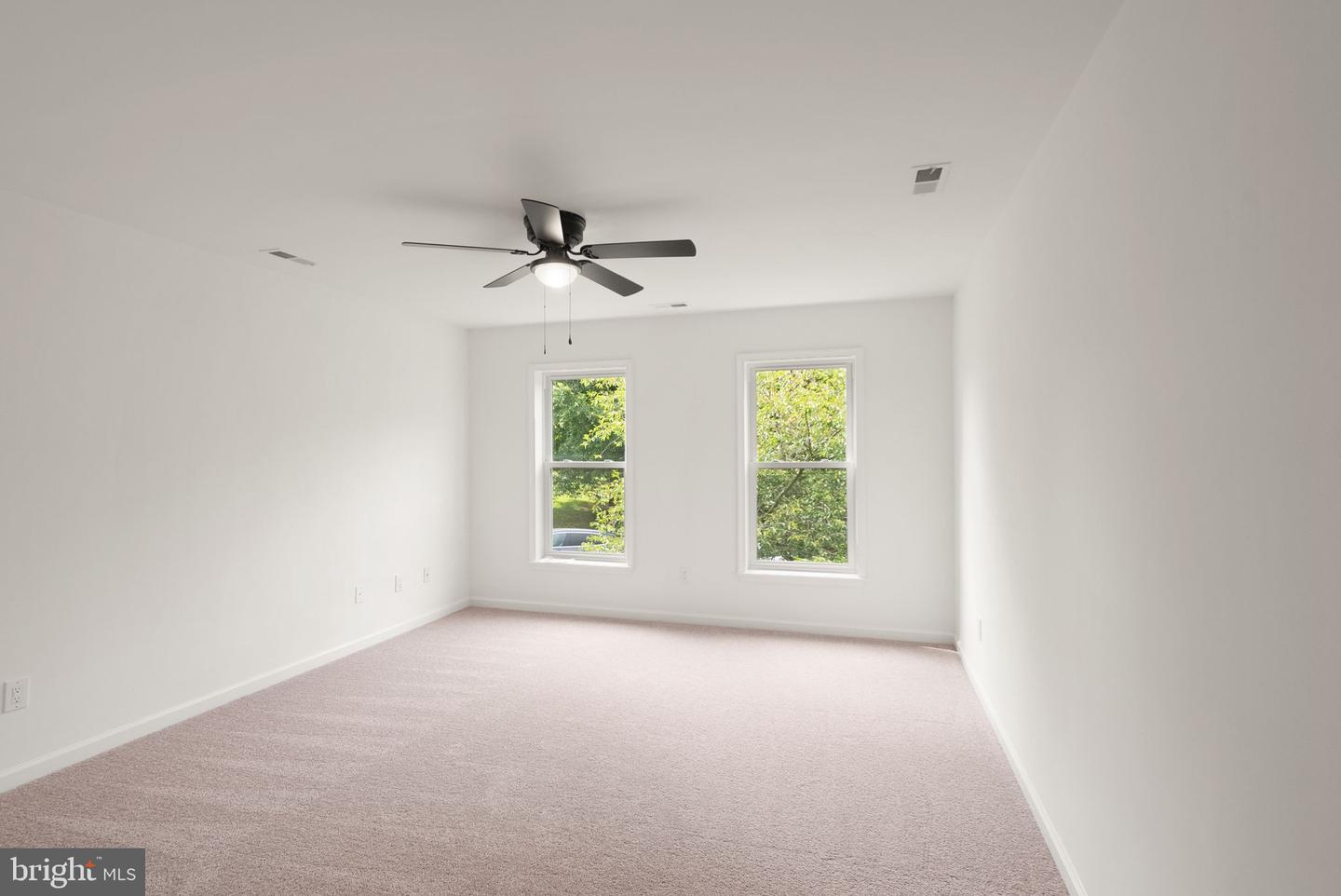 37400 WHITACRE LN, PURCELLVILLE, Virginia 20132, 3 Bedrooms Bedrooms, ,2 BathroomsBathrooms,Residential,For sale,37400 WHITACRE LN,VALO2100998 MLS # VALO2100998
