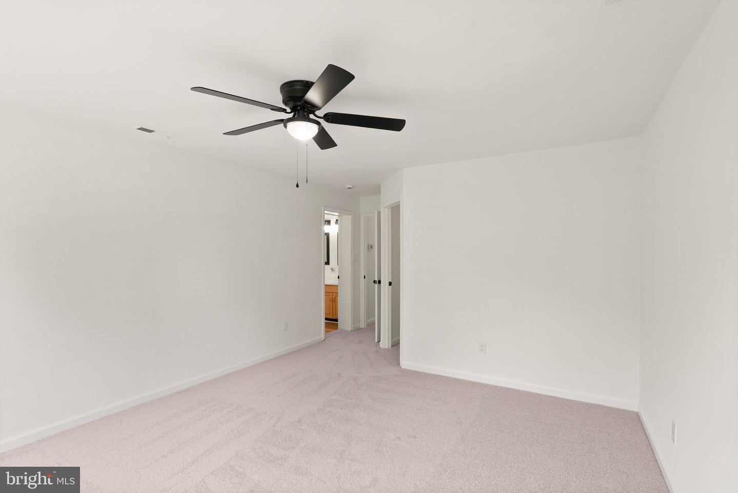 37400 WHITACRE LN, PURCELLVILLE, Virginia 20132, 3 Bedrooms Bedrooms, ,2 BathroomsBathrooms,Residential,For sale,37400 WHITACRE LN,VALO2100998 MLS # VALO2100998