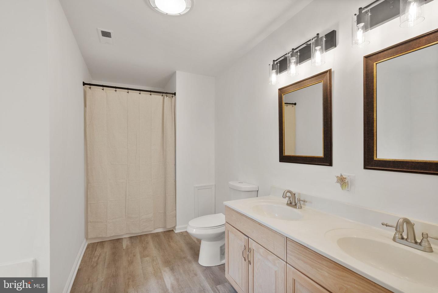 37400 WHITACRE LN, PURCELLVILLE, Virginia 20132, 3 Bedrooms Bedrooms, ,2 BathroomsBathrooms,Residential,For sale,37400 WHITACRE LN,VALO2100998 MLS # VALO2100998