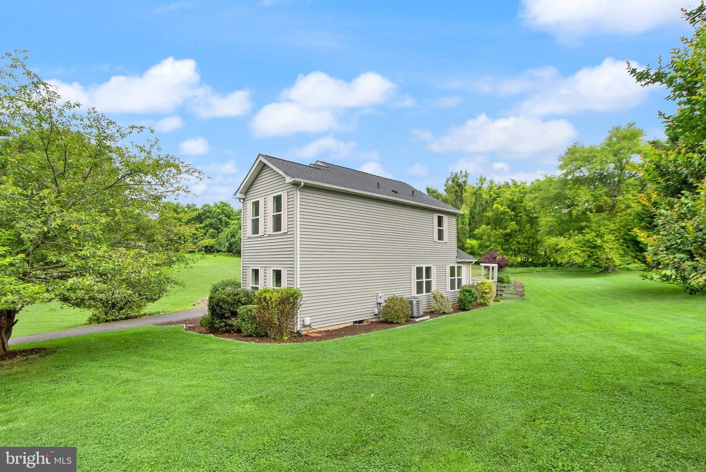 37400 WHITACRE LN, PURCELLVILLE, Virginia 20132, 3 Bedrooms Bedrooms, ,2 BathroomsBathrooms,Residential,For sale,37400 WHITACRE LN,VALO2100998 MLS # VALO2100998