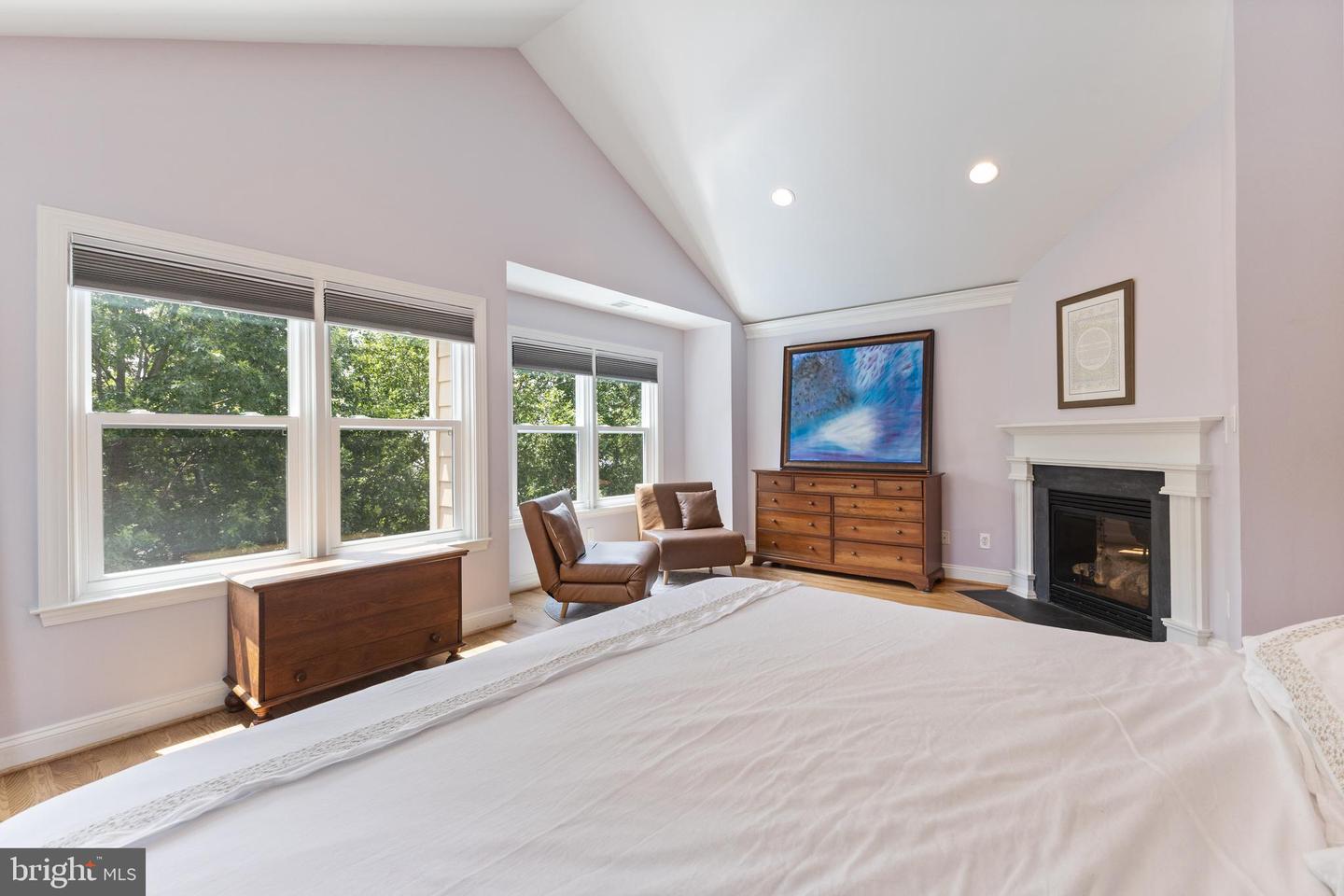 6909 WILLOW ST, FALLS CHURCH, Virginia 22046, 4 Bedrooms Bedrooms, ,4 BathroomsBathrooms,Residential,For sale,6909 WILLOW ST,VAFX2253338 MLS # VAFX2253338