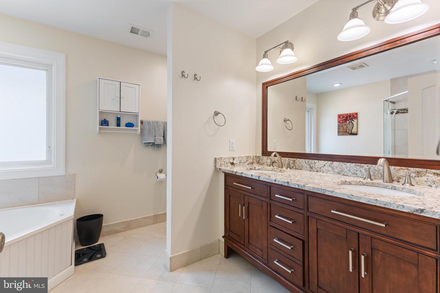 6909 WILLOW ST, FALLS CHURCH, Virginia 22046, 4 Bedrooms Bedrooms, ,4 BathroomsBathrooms,Residential,For sale,6909 WILLOW ST,VAFX2253338 MLS # VAFX2253338