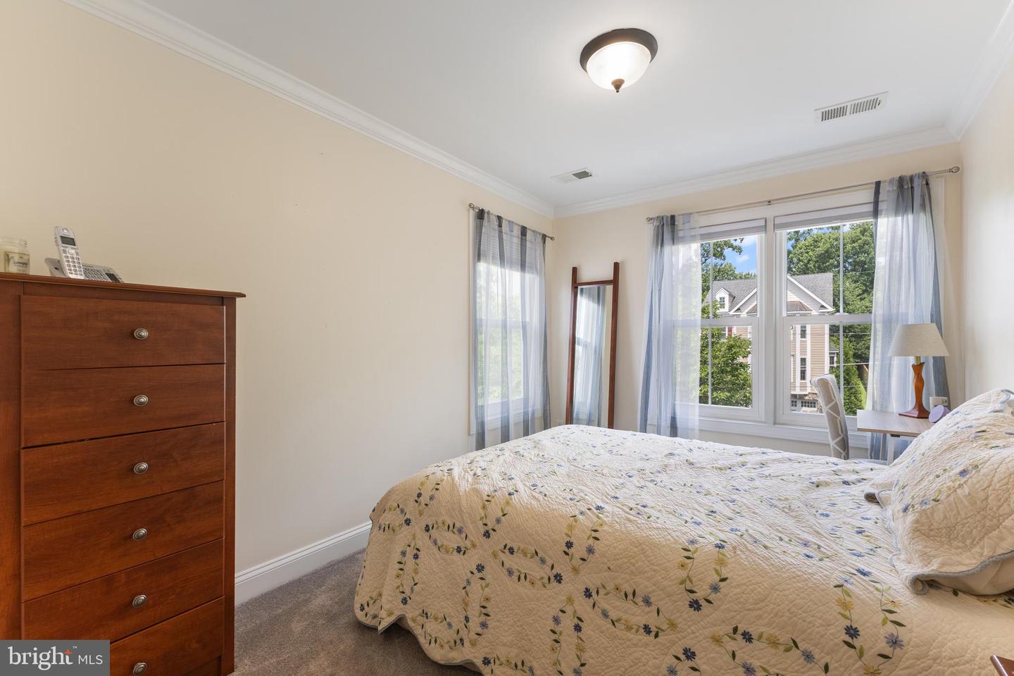6909 WILLOW ST, FALLS CHURCH, Virginia 22046, 4 Bedrooms Bedrooms, ,4 BathroomsBathrooms,Residential,For sale,6909 WILLOW ST,VAFX2253338 MLS # VAFX2253338