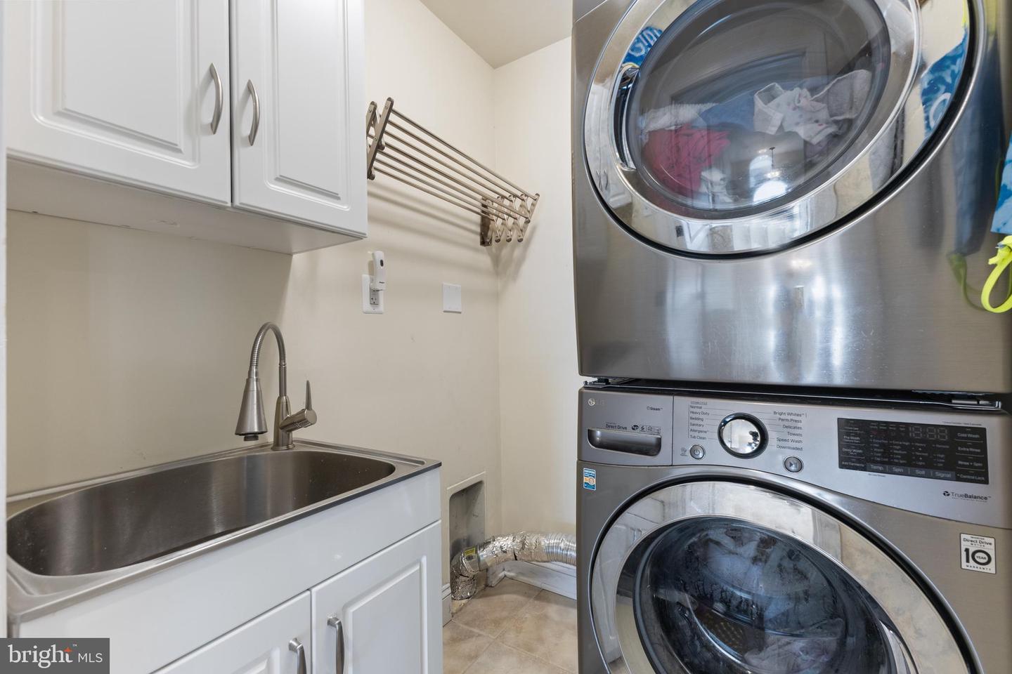 6909 WILLOW ST, FALLS CHURCH, Virginia 22046, 4 Bedrooms Bedrooms, ,4 BathroomsBathrooms,Residential,For sale,6909 WILLOW ST,VAFX2253338 MLS # VAFX2253338