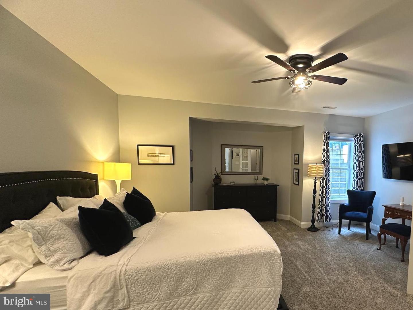 13448 CLASSIC OAKS CT, MANASSAS, Virginia 20112, 5 Bedrooms Bedrooms, ,3 BathroomsBathrooms,Residential,For sale,13448 CLASSIC OAKS CT,VAPW2098526 MLS # VAPW2098526