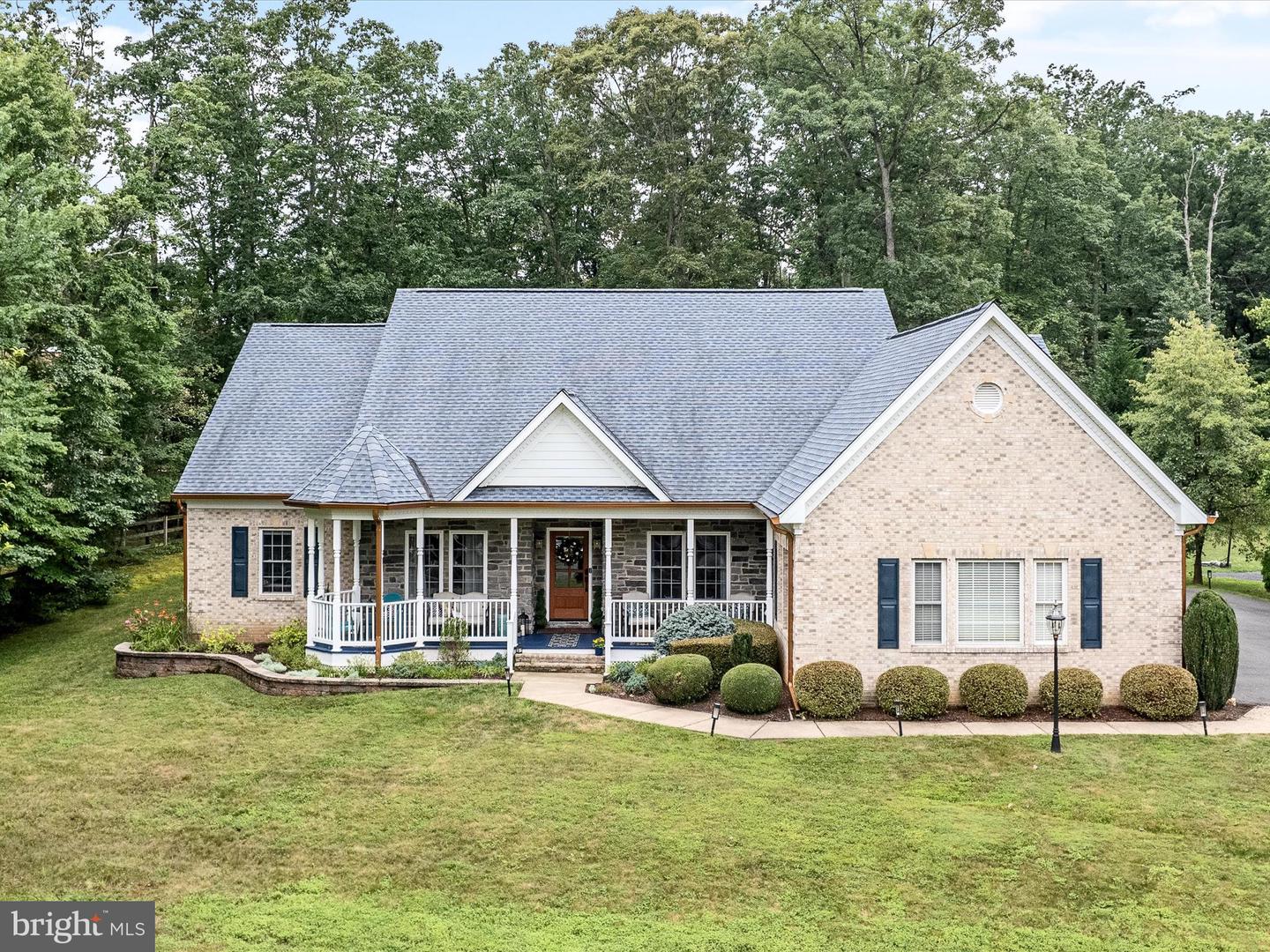 13448 CLASSIC OAKS CT, MANASSAS, Virginia 20112, 5 Bedrooms Bedrooms, ,3 BathroomsBathrooms,Residential,For sale,13448 CLASSIC OAKS CT,VAPW2098526 MLS # VAPW2098526