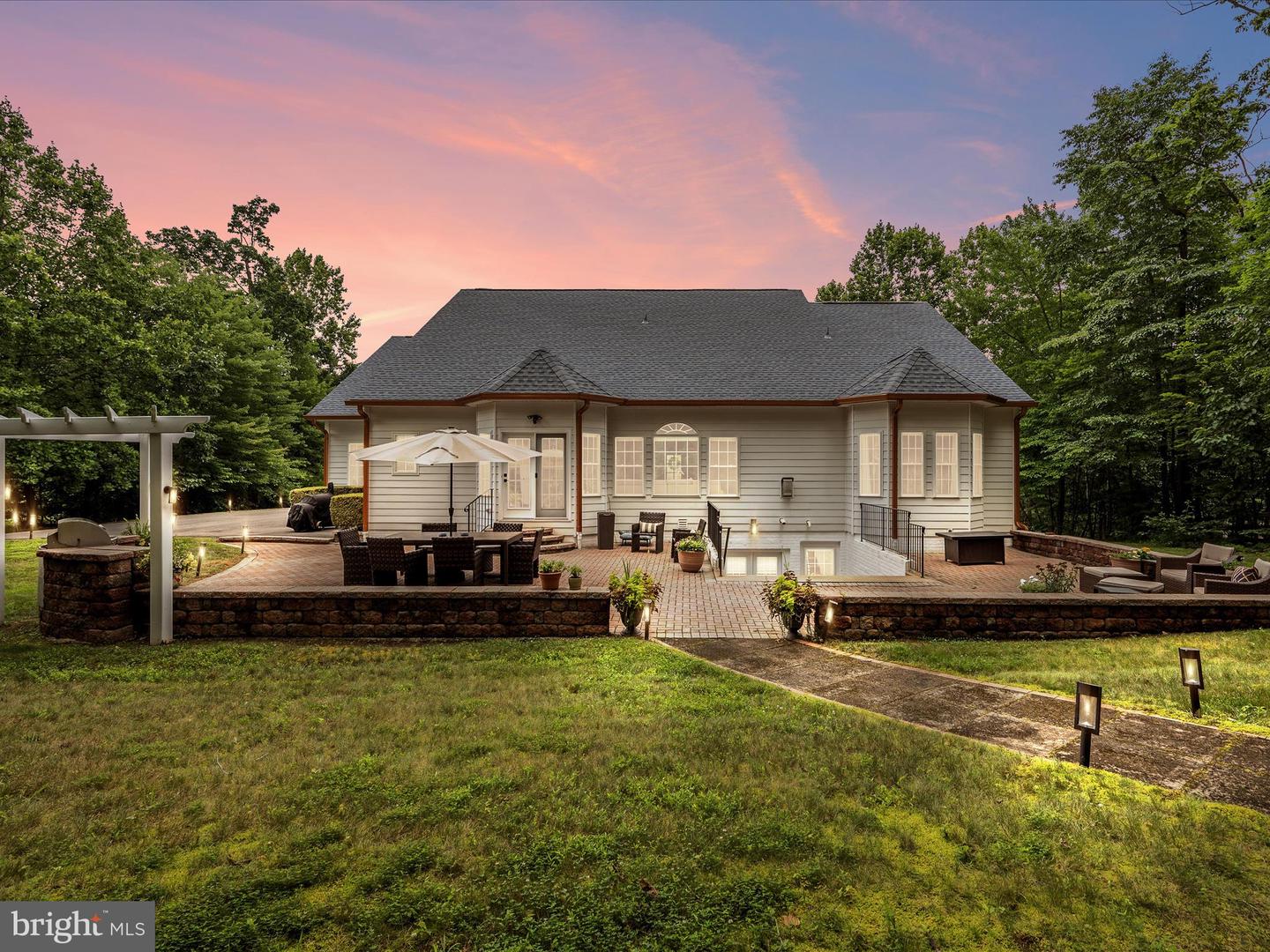 13448 CLASSIC OAKS CT, MANASSAS, Virginia 20112, 5 Bedrooms Bedrooms, ,3 BathroomsBathrooms,Residential,For sale,13448 CLASSIC OAKS CT,VAPW2098526 MLS # VAPW2098526
