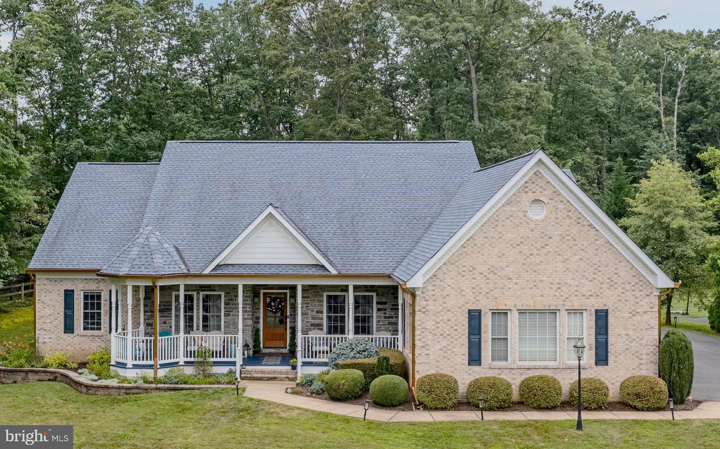 13448 CLASSIC OAKS CT, MANASSAS, Virginia 20112, 5 Bedrooms Bedrooms, ,3 BathroomsBathrooms,Residential,For sale,13448 CLASSIC OAKS CT,VAPW2098526 MLS # VAPW2098526
