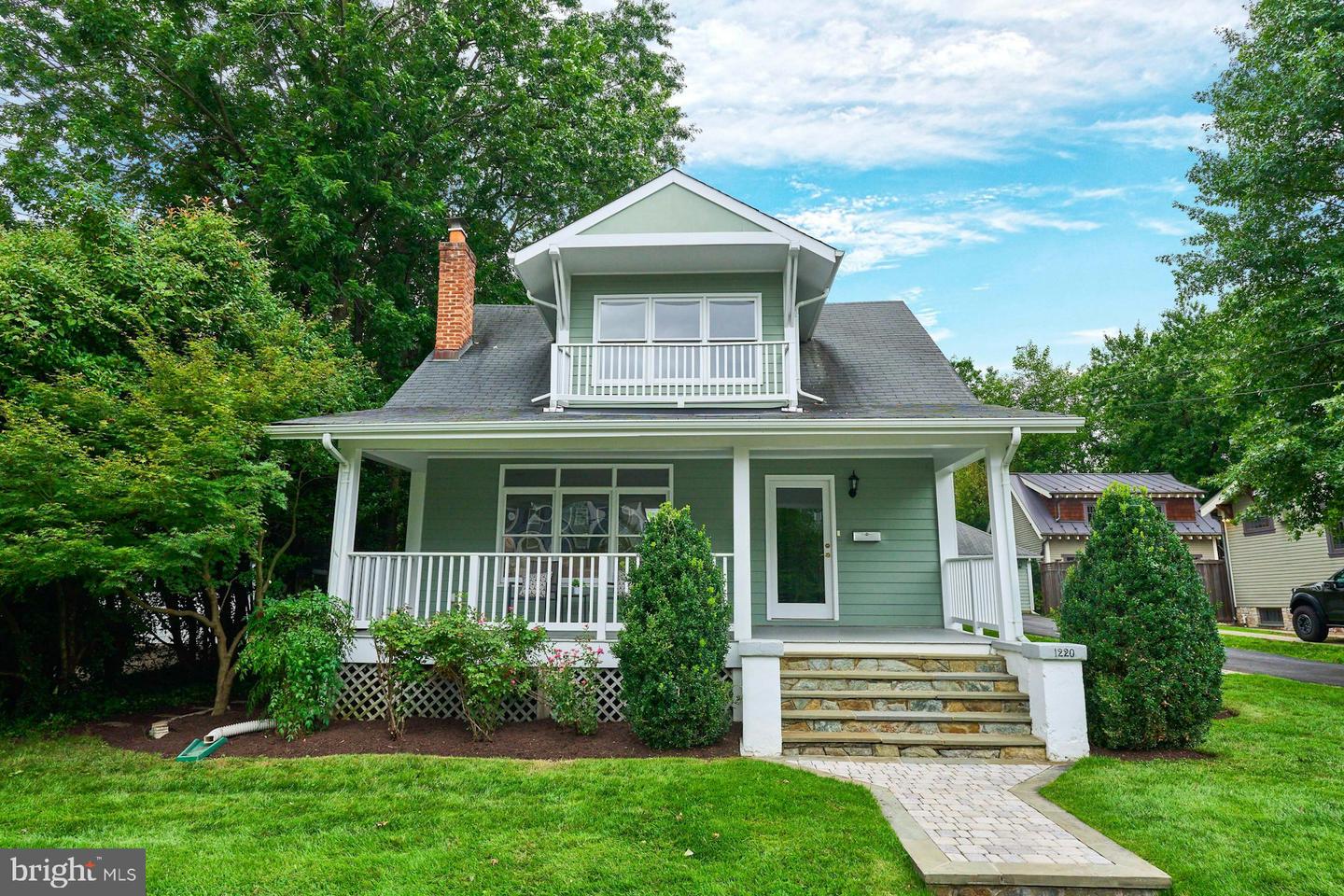 1220 N VERMONT ST, ARLINGTON, Virginia 22201, 5 Bedrooms Bedrooms, ,3 BathroomsBathrooms,Residential,For sale,1220 N VERMONT ST,VAAR2060200 MLS # VAAR2060200