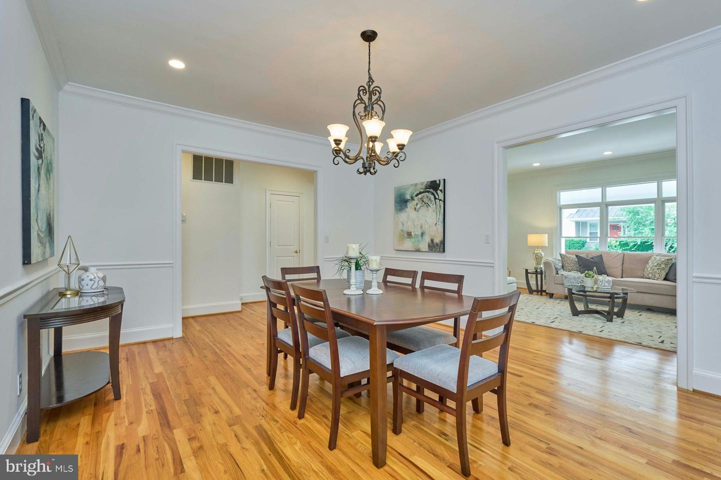 1220 N VERMONT ST, ARLINGTON, Virginia 22201, 5 Bedrooms Bedrooms, ,3 BathroomsBathrooms,Residential,For sale,1220 N VERMONT ST,VAAR2060200 MLS # VAAR2060200