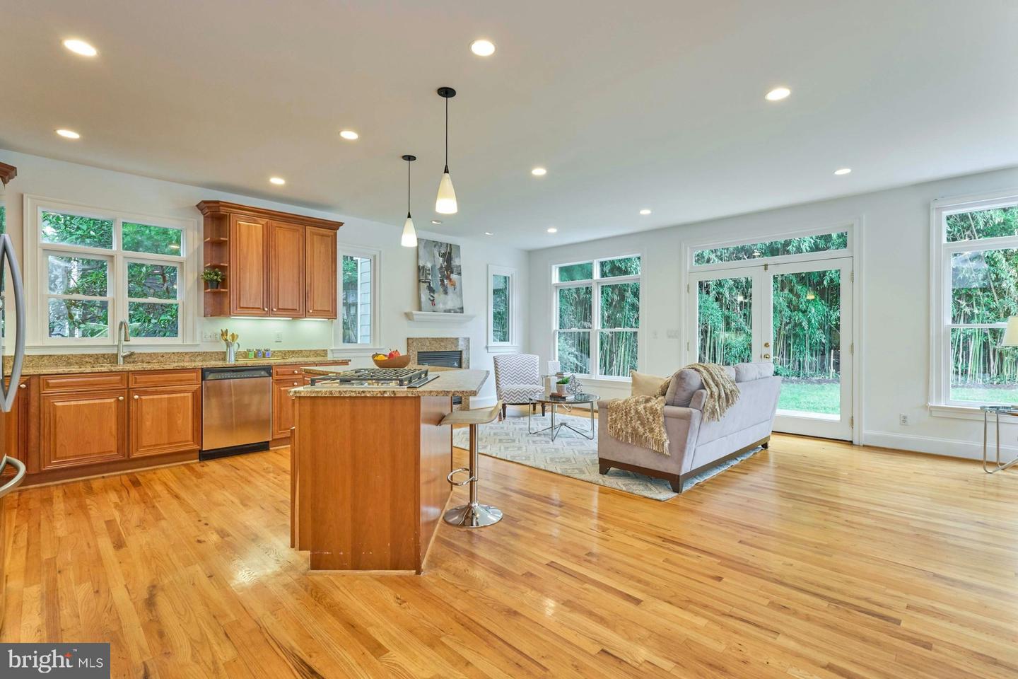 1220 N VERMONT ST, ARLINGTON, Virginia 22201, 5 Bedrooms Bedrooms, ,3 BathroomsBathrooms,Residential,For sale,1220 N VERMONT ST,VAAR2060200 MLS # VAAR2060200