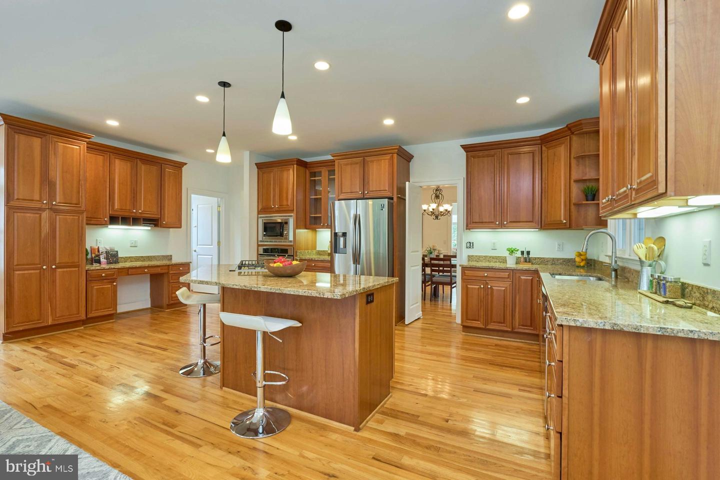 1220 N VERMONT ST, ARLINGTON, Virginia 22201, 5 Bedrooms Bedrooms, ,3 BathroomsBathrooms,Residential,For sale,1220 N VERMONT ST,VAAR2060200 MLS # VAAR2060200