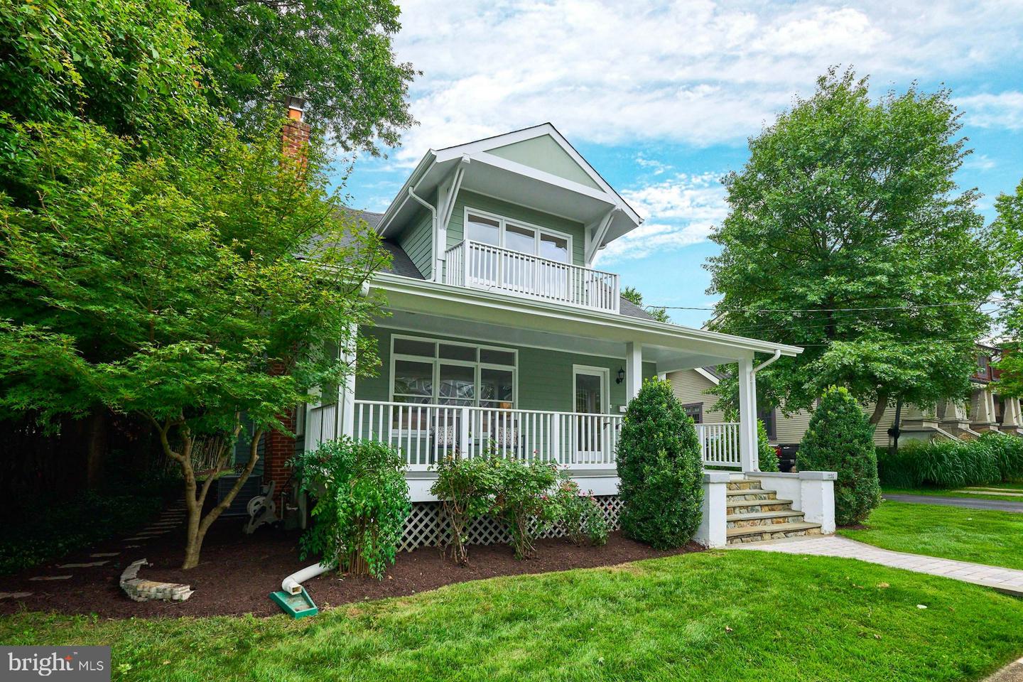 1220 N VERMONT ST, ARLINGTON, Virginia 22201, 5 Bedrooms Bedrooms, ,3 BathroomsBathrooms,Residential,For sale,1220 N VERMONT ST,VAAR2060200 MLS # VAAR2060200