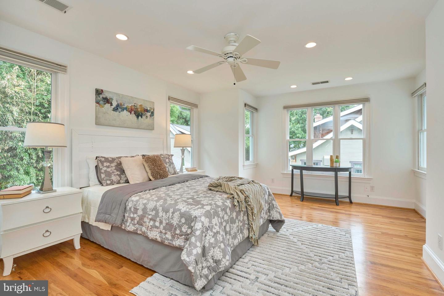 1220 N VERMONT ST, ARLINGTON, Virginia 22201, 5 Bedrooms Bedrooms, ,3 BathroomsBathrooms,Residential,For sale,1220 N VERMONT ST,VAAR2060200 MLS # VAAR2060200