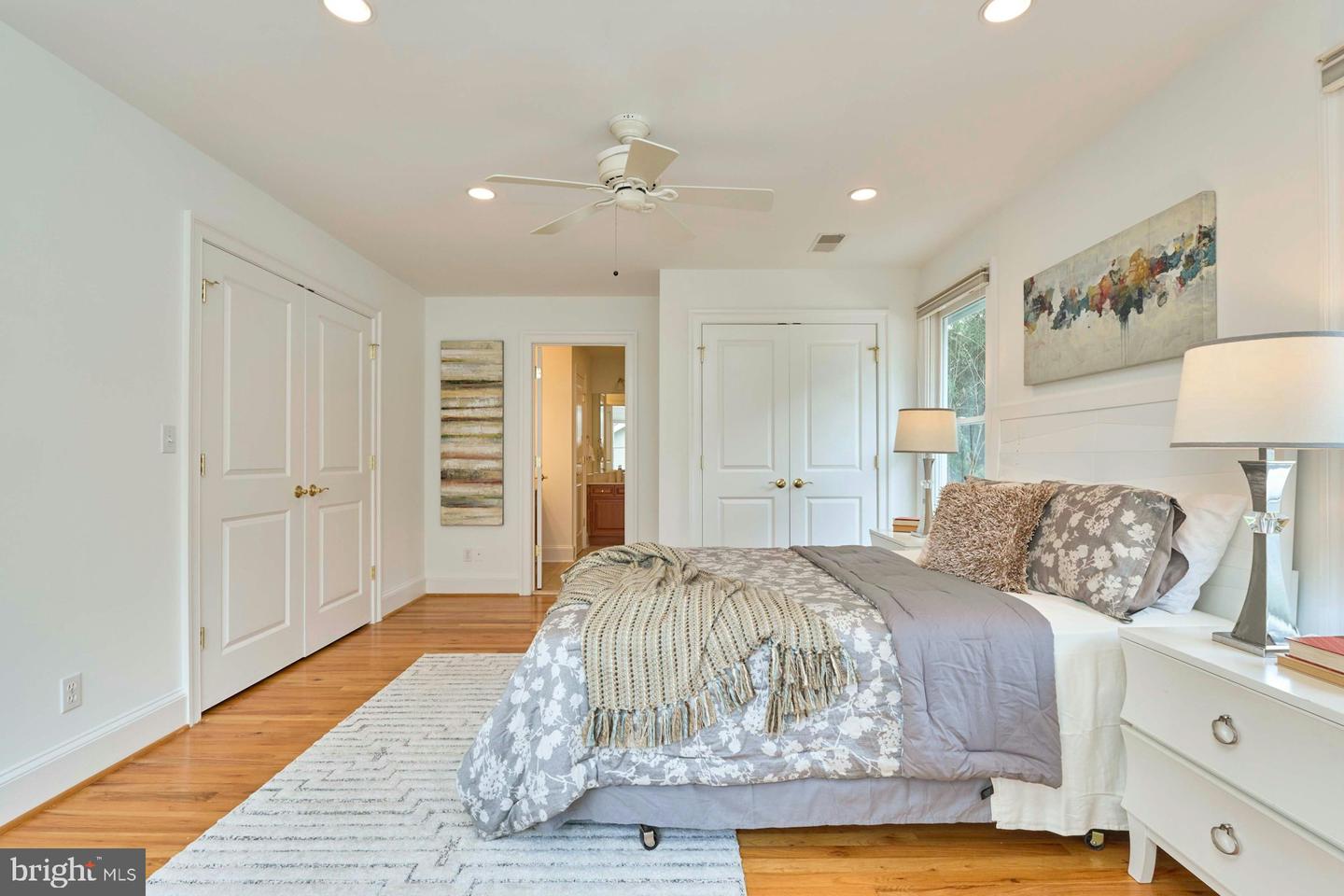 1220 N VERMONT ST, ARLINGTON, Virginia 22201, 5 Bedrooms Bedrooms, ,3 BathroomsBathrooms,Residential,For sale,1220 N VERMONT ST,VAAR2060200 MLS # VAAR2060200