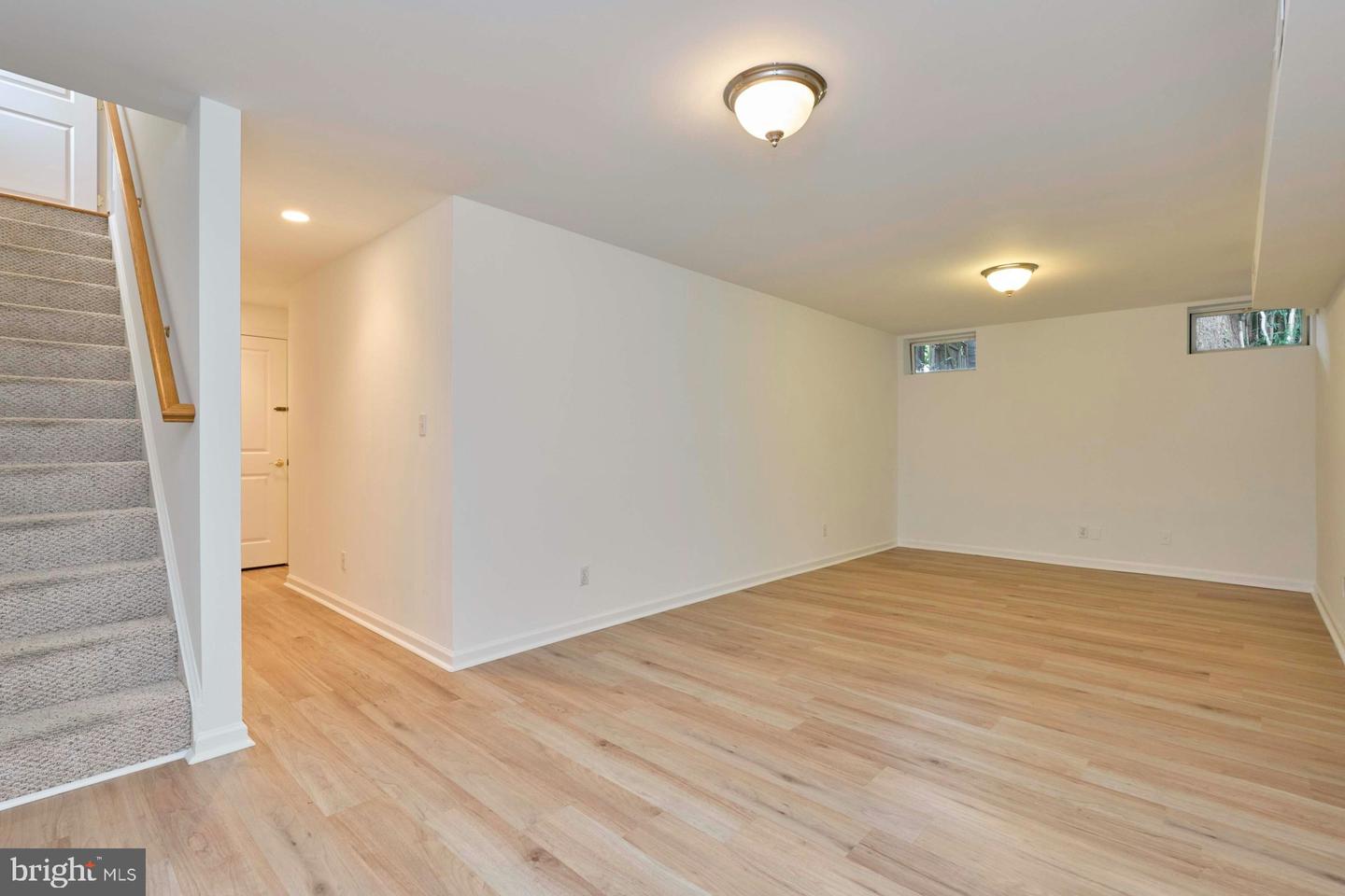 1220 N VERMONT ST, ARLINGTON, Virginia 22201, 5 Bedrooms Bedrooms, ,3 BathroomsBathrooms,Residential,For sale,1220 N VERMONT ST,VAAR2060200 MLS # VAAR2060200