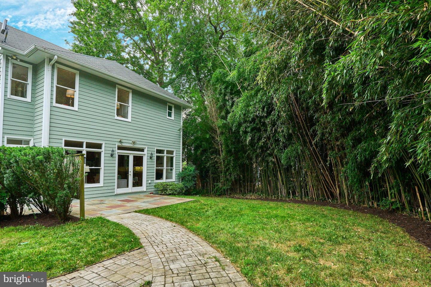 1220 N VERMONT ST, ARLINGTON, Virginia 22201, 5 Bedrooms Bedrooms, ,3 BathroomsBathrooms,Residential,For sale,1220 N VERMONT ST,VAAR2060200 MLS # VAAR2060200