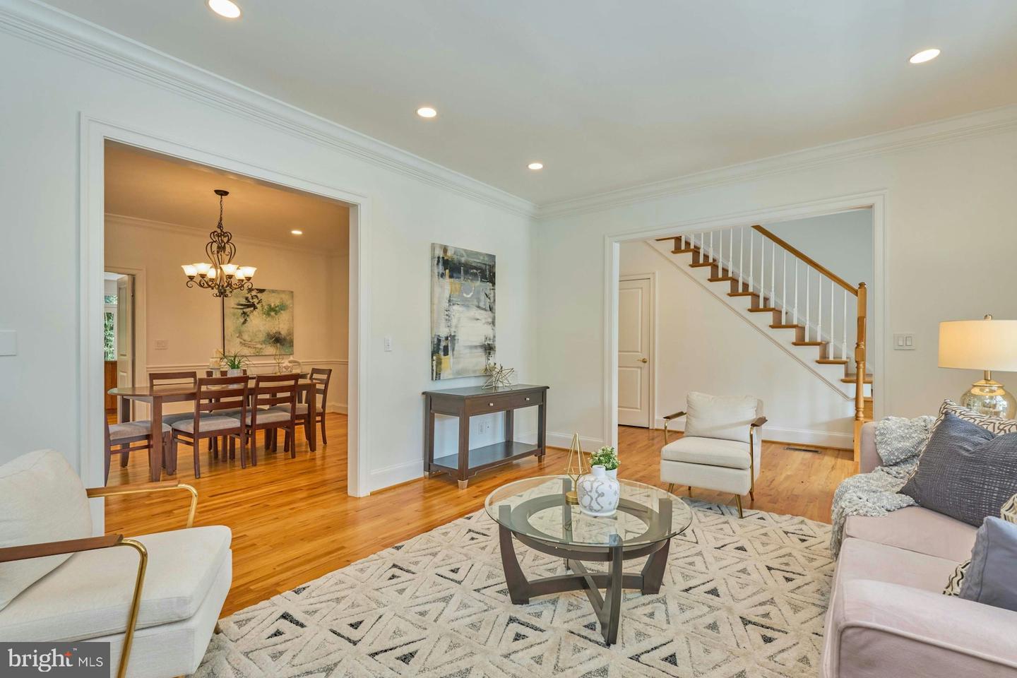 1220 N VERMONT ST, ARLINGTON, Virginia 22201, 5 Bedrooms Bedrooms, ,3 BathroomsBathrooms,Residential,For sale,1220 N VERMONT ST,VAAR2060200 MLS # VAAR2060200