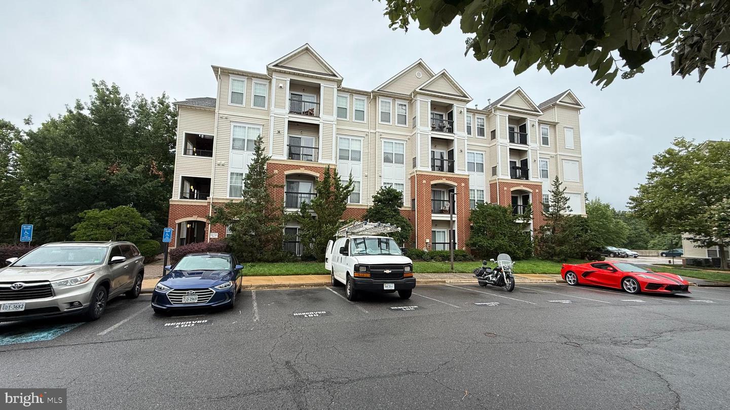 11350 ARISTOTLE DR #7-403, FAIRFAX, Virginia 22030, 1 Bedroom Bedrooms, 4 Rooms Rooms,1 BathroomBathrooms,Residential,For sale,11350 ARISTOTLE DR #7-403,VAFX2253566 MLS # VAFX2253566