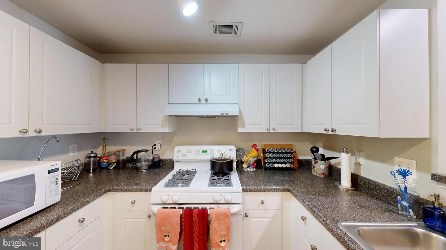 11350 ARISTOTLE DR #7-403, FAIRFAX, Virginia 22030, 1 Bedroom Bedrooms, 4 Rooms Rooms,1 BathroomBathrooms,Residential,For sale,11350 ARISTOTLE DR #7-403,VAFX2253566 MLS # VAFX2253566