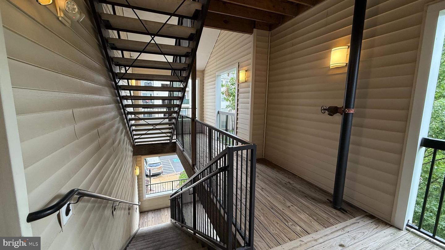 11350 ARISTOTLE DR #7-403, FAIRFAX, Virginia 22030, 1 Bedroom Bedrooms, 4 Rooms Rooms,1 BathroomBathrooms,Residential,For sale,11350 ARISTOTLE DR #7-403,VAFX2253566 MLS # VAFX2253566