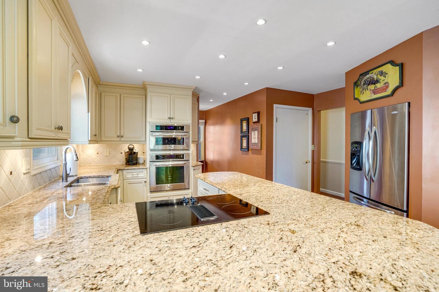 5720 5TH ST S, ARLINGTON, Virginia 22204, 5 Bedrooms Bedrooms, ,4 BathroomsBathrooms,Residential,For sale,5720 5TH ST S,VAAR2060248 MLS # VAAR2060248