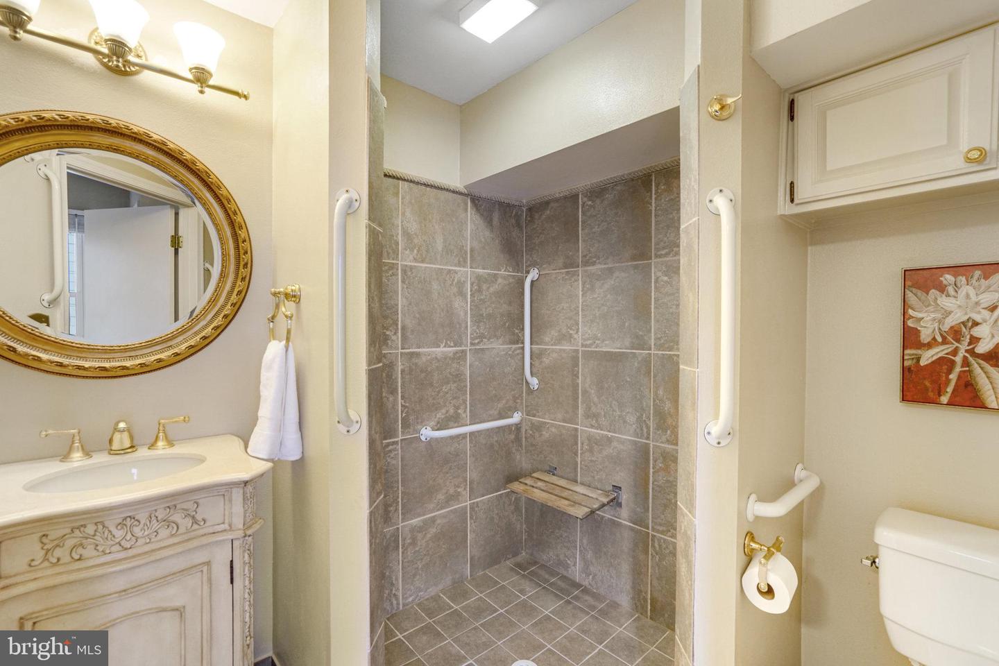 5720 5TH ST S, ARLINGTON, Virginia 22204, 5 Bedrooms Bedrooms, ,4 BathroomsBathrooms,Residential,For sale,5720 5TH ST S,VAAR2060248 MLS # VAAR2060248