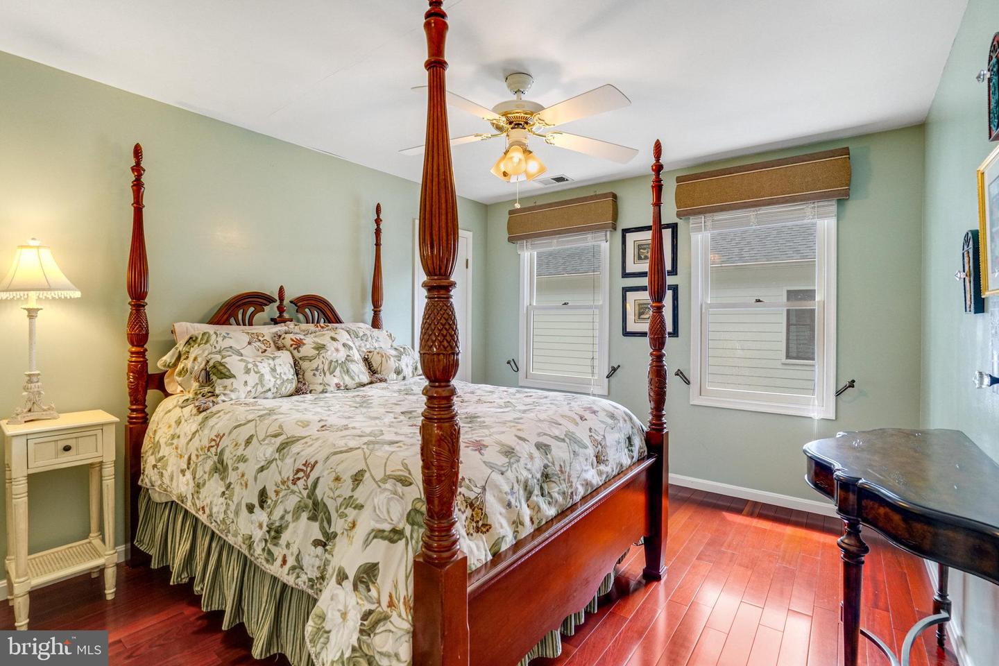 5720 5TH ST S, ARLINGTON, Virginia 22204, 5 Bedrooms Bedrooms, ,4 BathroomsBathrooms,Residential,For sale,5720 5TH ST S,VAAR2060248 MLS # VAAR2060248