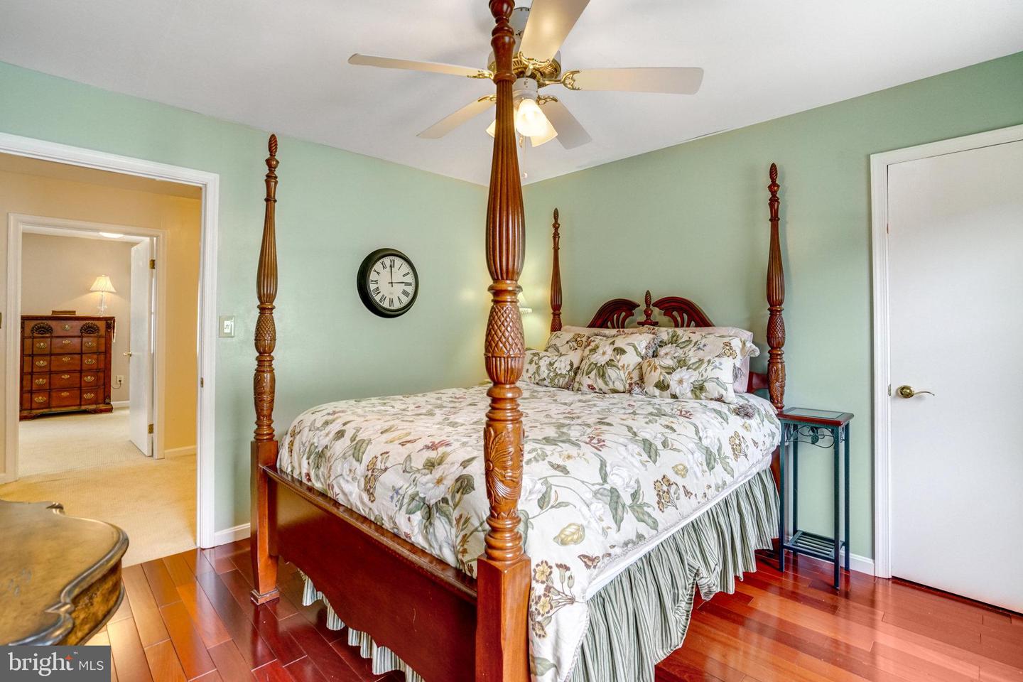 5720 5TH ST S, ARLINGTON, Virginia 22204, 5 Bedrooms Bedrooms, ,4 BathroomsBathrooms,Residential,For sale,5720 5TH ST S,VAAR2060248 MLS # VAAR2060248