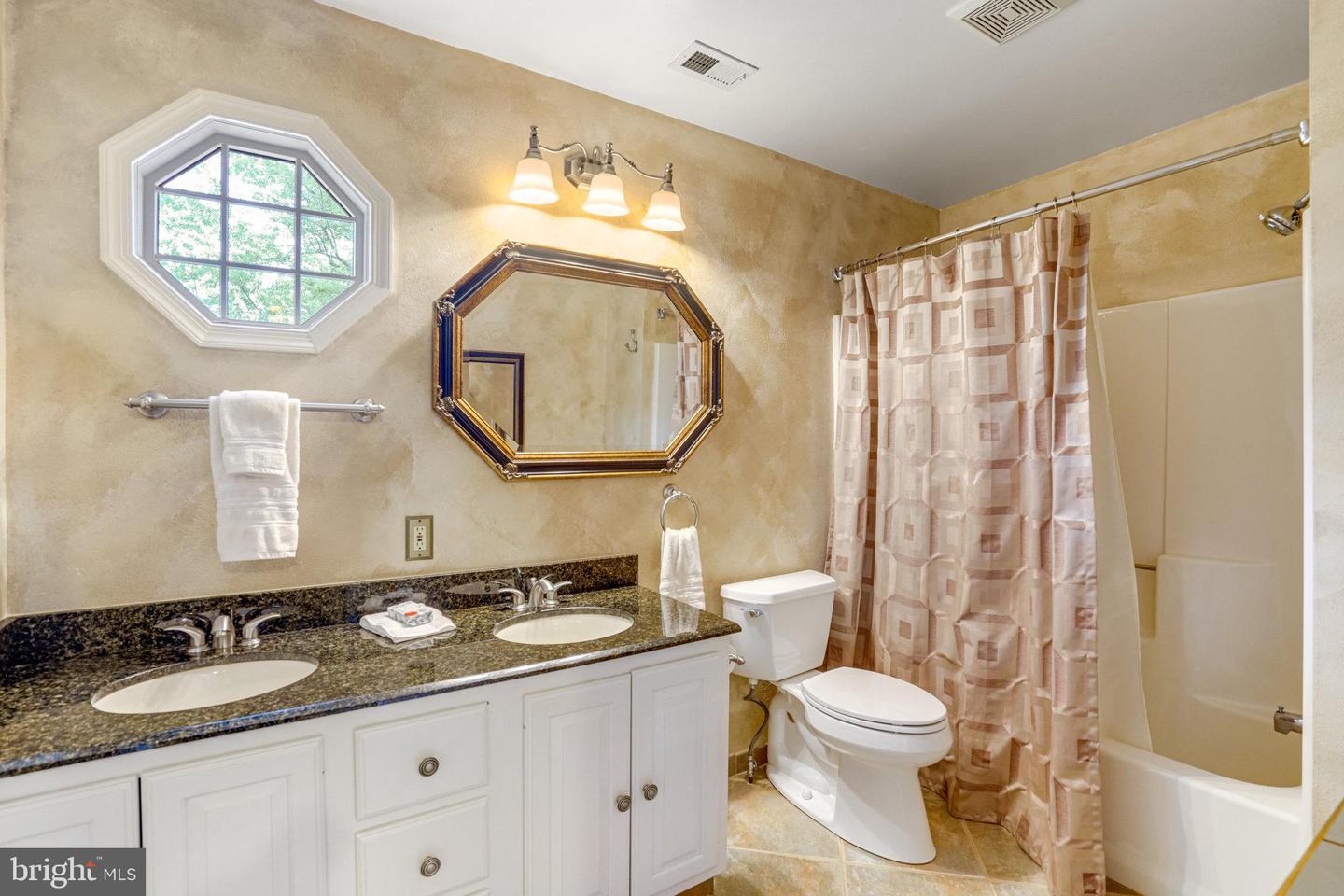 5720 5TH ST S, ARLINGTON, Virginia 22204, 5 Bedrooms Bedrooms, ,4 BathroomsBathrooms,Residential,For sale,5720 5TH ST S,VAAR2060248 MLS # VAAR2060248