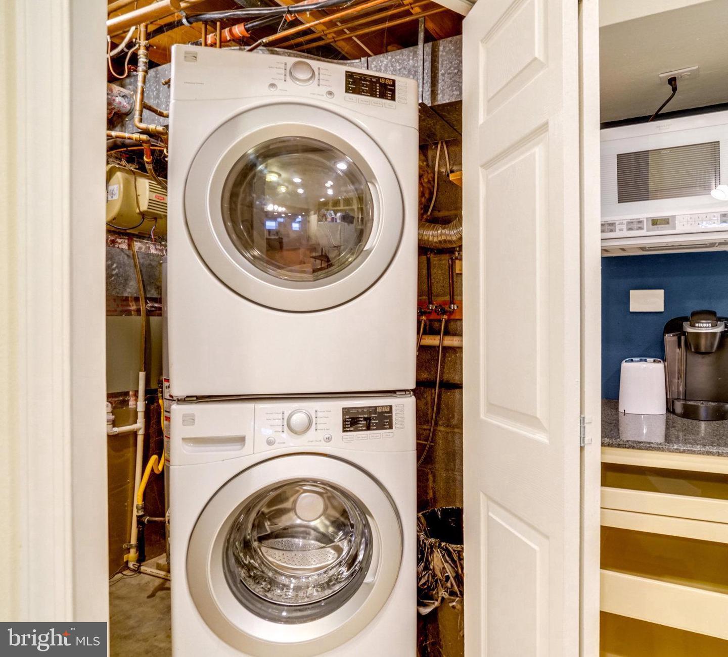 5720 5TH ST S, ARLINGTON, Virginia 22204, 5 Bedrooms Bedrooms, ,4 BathroomsBathrooms,Residential,For sale,5720 5TH ST S,VAAR2060248 MLS # VAAR2060248