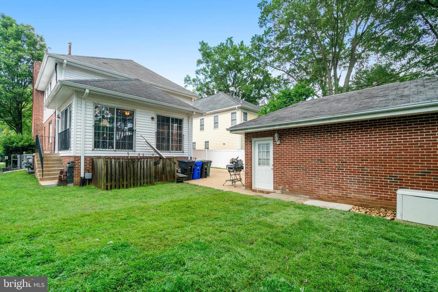 5720 5TH ST S, ARLINGTON, Virginia 22204, 5 Bedrooms Bedrooms, ,4 BathroomsBathrooms,Residential,For sale,5720 5TH ST S,VAAR2060248 MLS # VAAR2060248