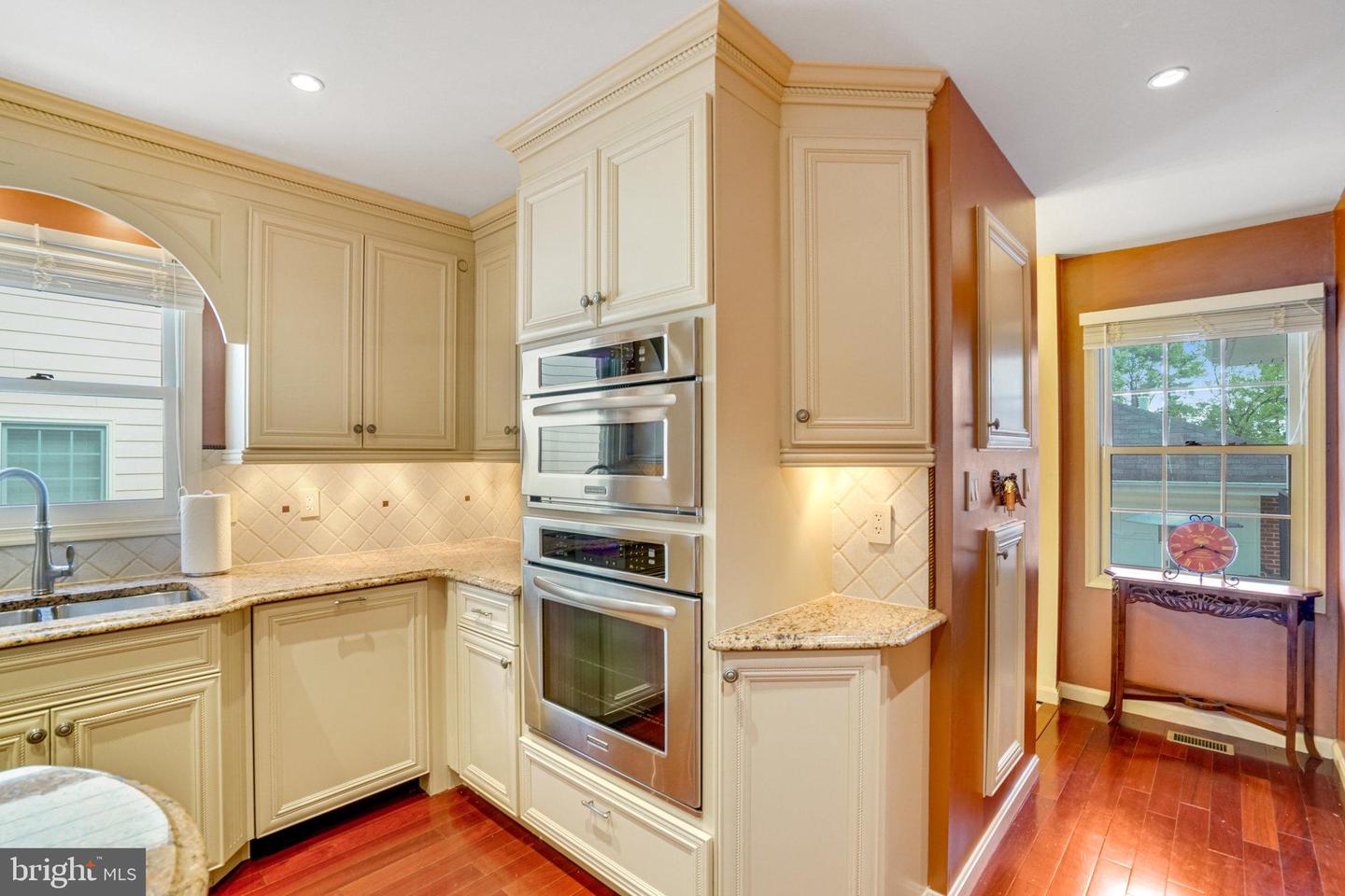 5720 5TH ST S, ARLINGTON, Virginia 22204, 5 Bedrooms Bedrooms, ,4 BathroomsBathrooms,Residential,For sale,5720 5TH ST S,VAAR2060248 MLS # VAAR2060248