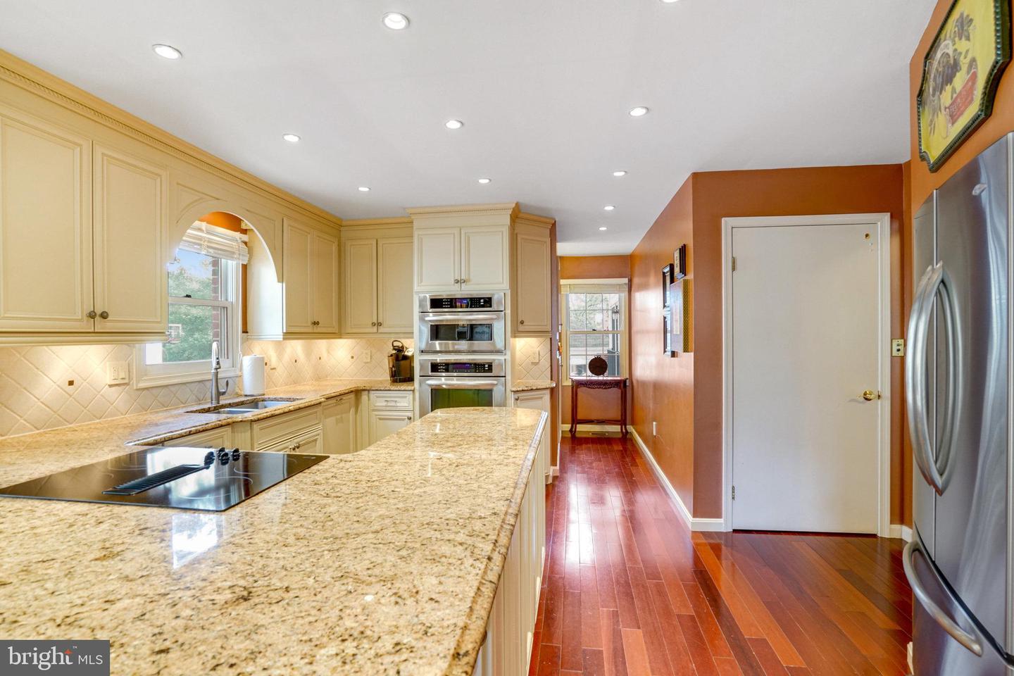 5720 5TH ST S, ARLINGTON, Virginia 22204, 5 Bedrooms Bedrooms, ,4 BathroomsBathrooms,Residential,For sale,5720 5TH ST S,VAAR2060248 MLS # VAAR2060248