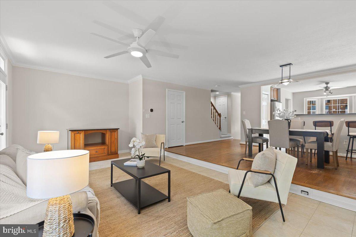 6836 KERRYWOOD CIR, CENTREVILLE, Virginia 20121, 3 Bedrooms Bedrooms, ,2 BathroomsBathrooms,Residential,For sale,6836 KERRYWOOD CIR,VAFX2253662 MLS # VAFX2253662