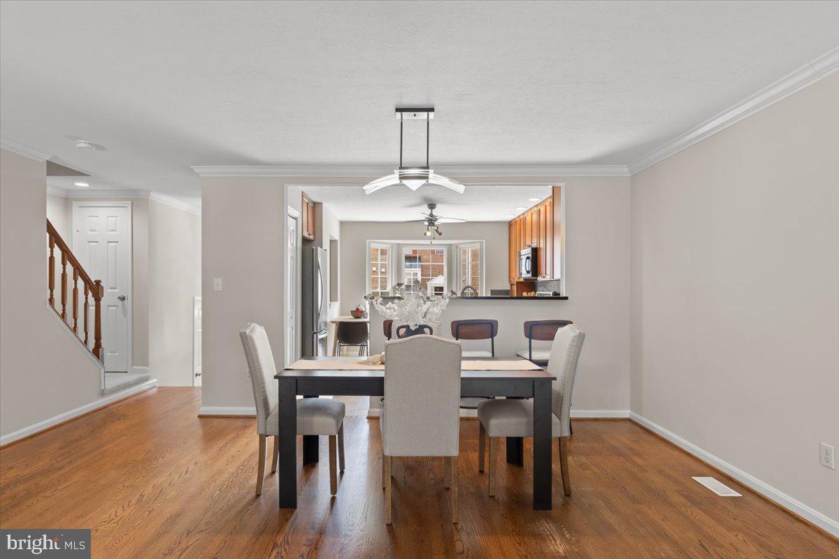 6836 KERRYWOOD CIR, CENTREVILLE, Virginia 20121, 3 Bedrooms Bedrooms, ,2 BathroomsBathrooms,Residential,For sale,6836 KERRYWOOD CIR,VAFX2253662 MLS # VAFX2253662