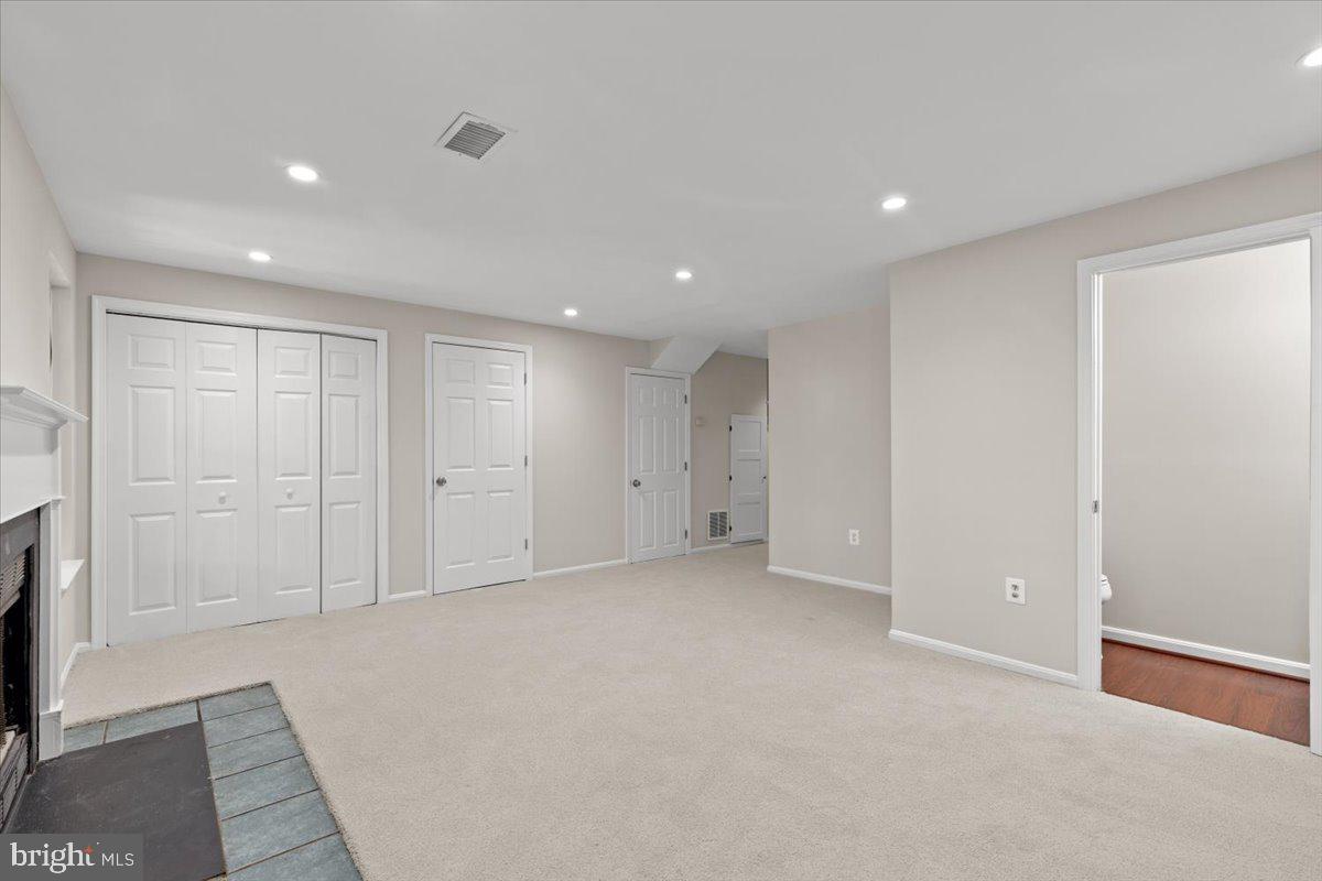 6836 KERRYWOOD CIR, CENTREVILLE, Virginia 20121, 3 Bedrooms Bedrooms, ,2 BathroomsBathrooms,Residential,For sale,6836 KERRYWOOD CIR,VAFX2253662 MLS # VAFX2253662