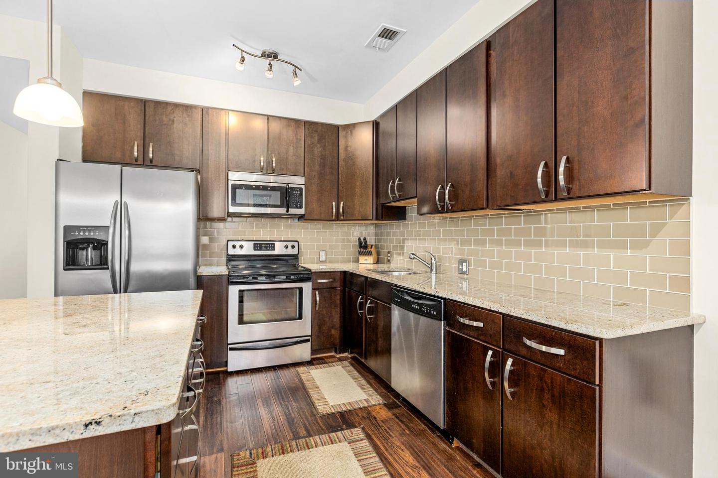 245 15TH ST SE #105, WASHINGTON, District Of Columbia 20003, 1 Bedroom Bedrooms, ,1 BathroomBathrooms,Residential,For sale,245 15TH ST SE #105,DCDC2209192 MLS # DCDC2209192