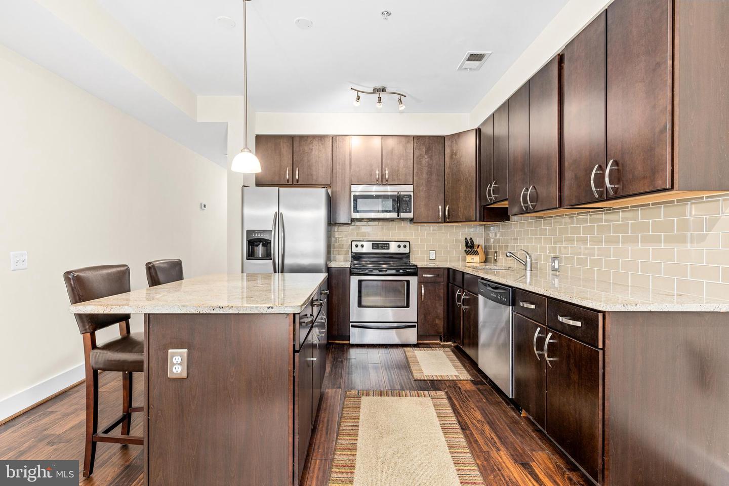 245 15TH ST SE #105, WASHINGTON, District Of Columbia 20003, 1 Bedroom Bedrooms, ,1 BathroomBathrooms,Residential,For sale,245 15TH ST SE #105,DCDC2209192 MLS # DCDC2209192
