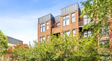 245 15TH ST SE #105, WASHINGTON, District Of Columbia 20003, 1 Bedroom Bedrooms, ,1 BathroomBathrooms,Residential,For sale,245 15TH ST SE #105,DCDC2209192 MLS # DCDC2209192