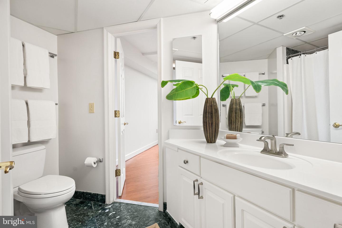 1276 N WAYNE ST #830, ARLINGTON, Virginia 22201, 2 Bedrooms Bedrooms, ,2 BathroomsBathrooms,Residential,For sale,1276 N WAYNE ST #830,VAAR2060300 MLS # VAAR2060300