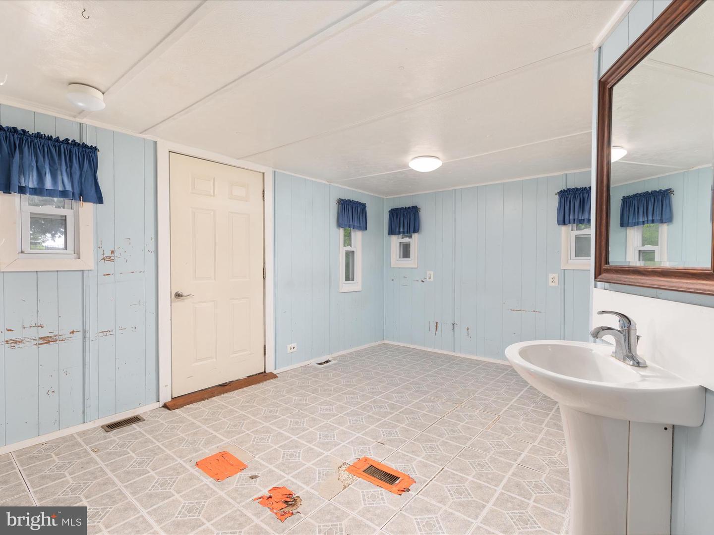 123 OLD BETHEL LN, WINCHESTER, Virginia 22603, 3 Bedrooms Bedrooms, ,3 BathroomsBathrooms,Residential,For sale,123 OLD BETHEL LN,VAFV2035328 MLS # VAFV2035328