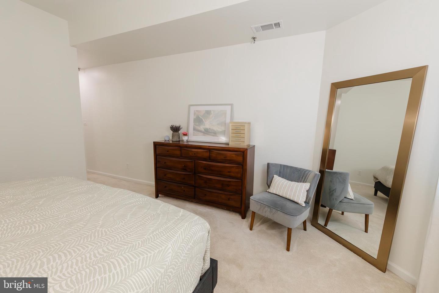 1024 N UTAH ST #116, ARLINGTON, Virginia 22201, 2 Bedrooms Bedrooms, ,2 BathroomsBathrooms,Residential,For sale,1024 N UTAH ST #116,VAAR2060314 MLS # VAAR2060314