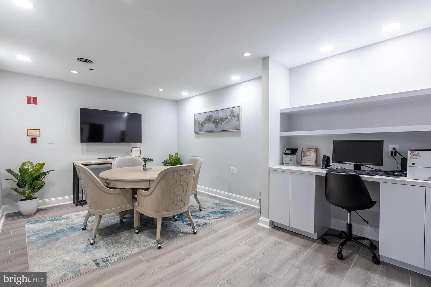 1024 N UTAH ST #116, ARLINGTON, Virginia 22201, 2 Bedrooms Bedrooms, ,2 BathroomsBathrooms,Residential,For sale,1024 N UTAH ST #116,VAAR2060314 MLS # VAAR2060314
